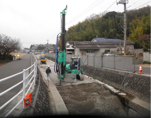 都市基盤河川改修工事（柱状改良工事）